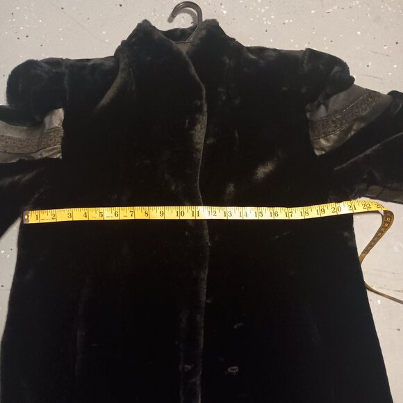 1940's Style- Black Velvety Winter Coat- Size Medium - Picture 10 of 11